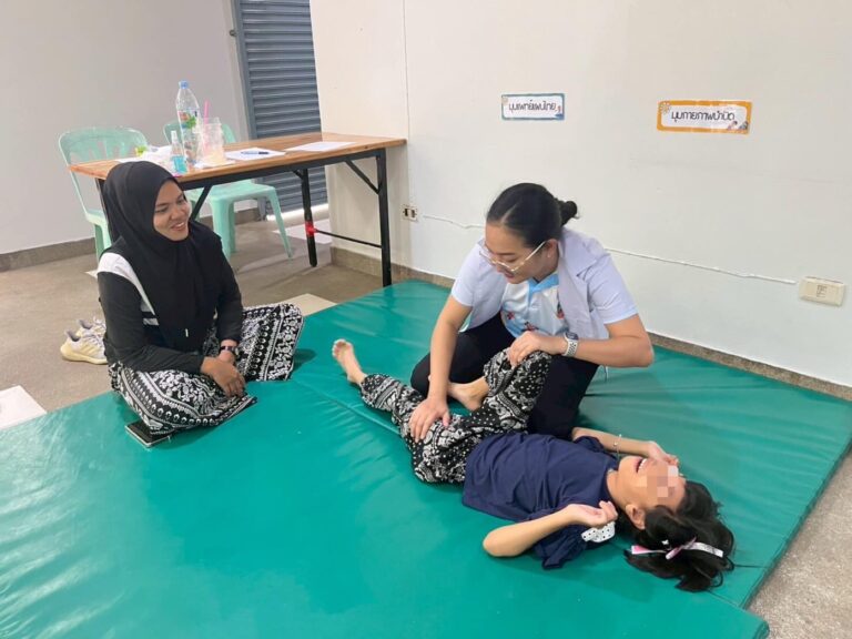 ข่าวประชาสัมพันธ์ “ทีมสหวิชาชีพสัญจรลงพื้นที่ให้บริการ หน่วยบริการลาดกระบัง”